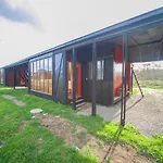 Hermosa Cabana 3, Con Tres Dormitorios Y Un Bano.